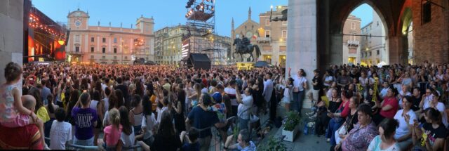 star-di-radio-bruno-hanno-incantato-il-pubblico-nel-piu-grande-concerto-a-piacenza